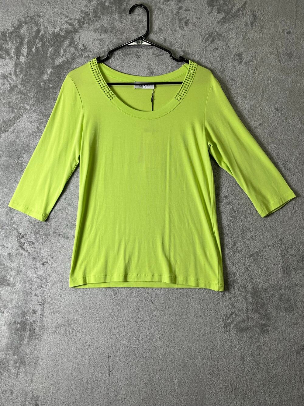 Tuzzi Neon Lime Green Rhinestone Scoop Neck 3/4 Sleeve Stretch Top Size 10 New